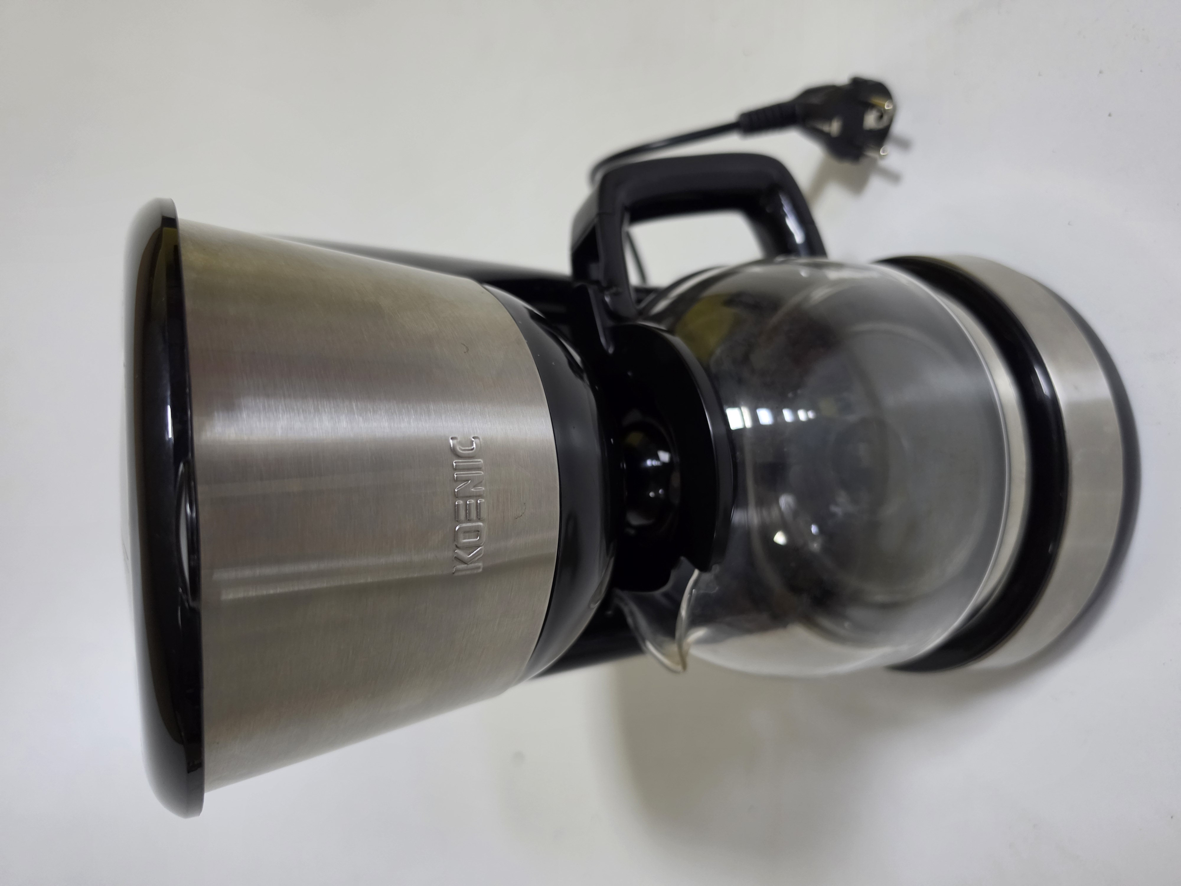 Kaffeemaschine KOENIC KCM 1019 1000W — foto 5