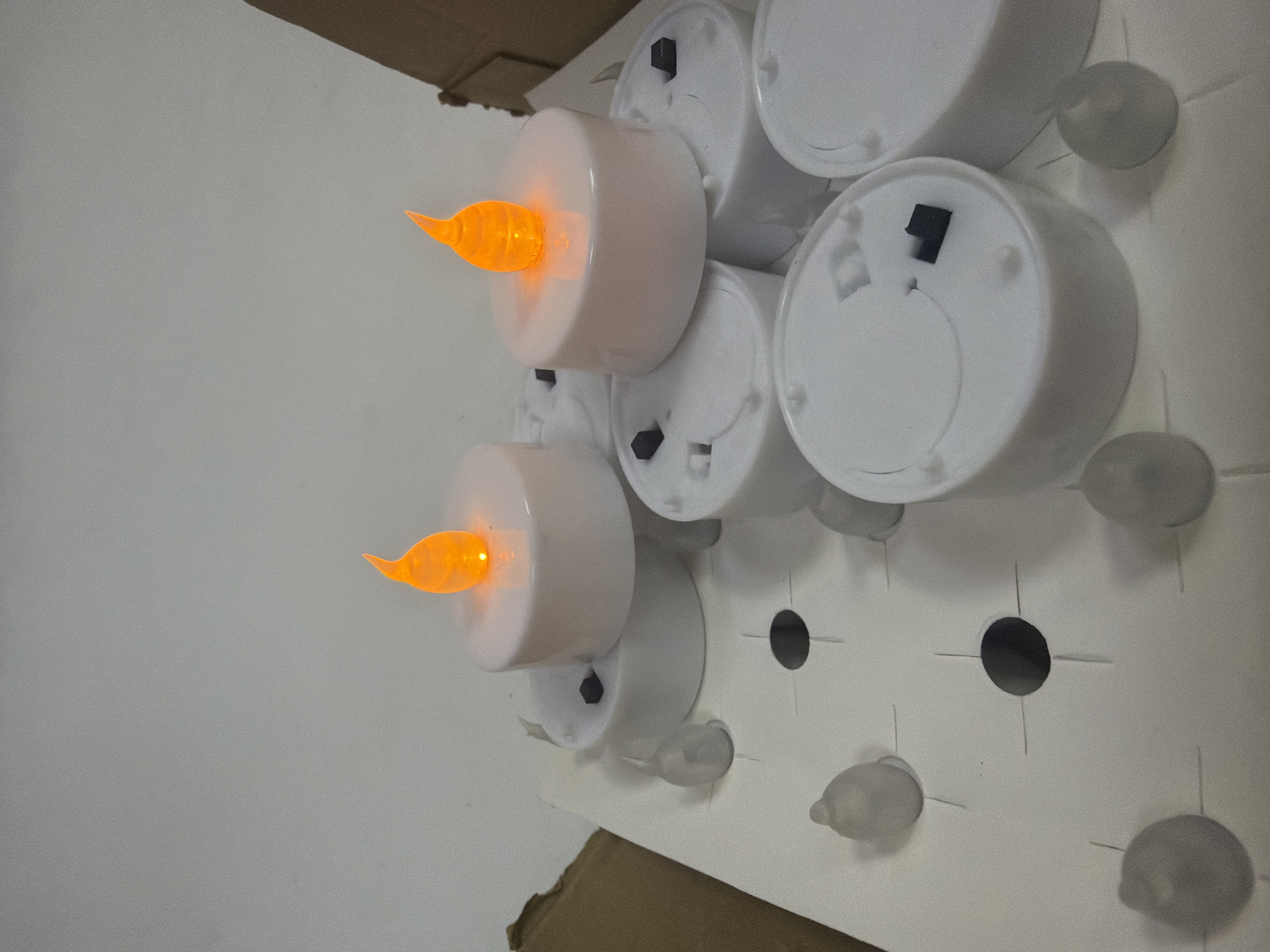 Qirinj LED me bateri CR2032 — foto 5