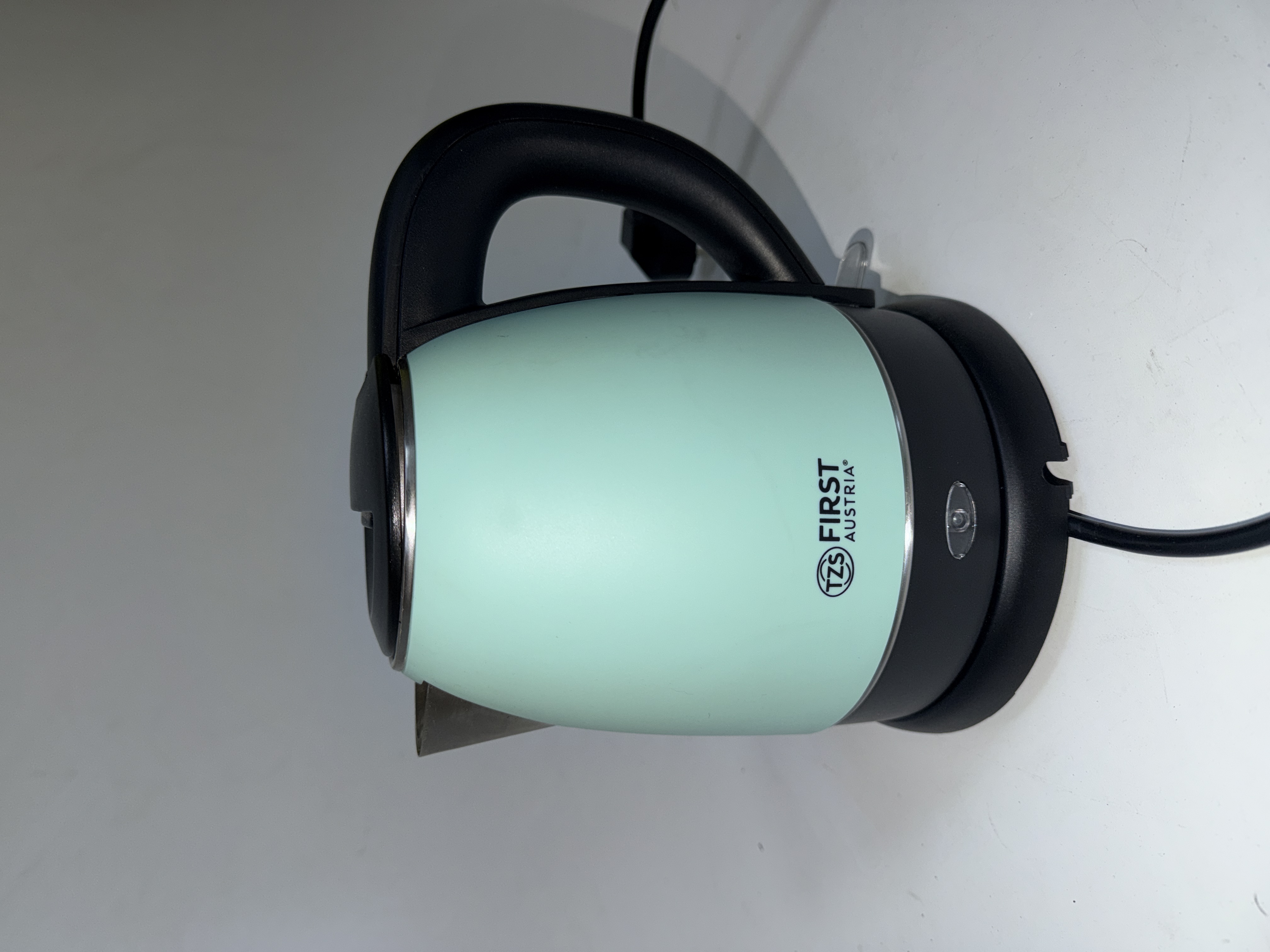 Cajnik Elektrik TZS First Austria 1.2L 2200W — foto 7