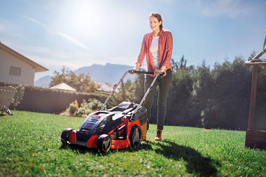 Makina për kositje bari Einhell me motor brushless dhe kapacitet 63L — foto 3